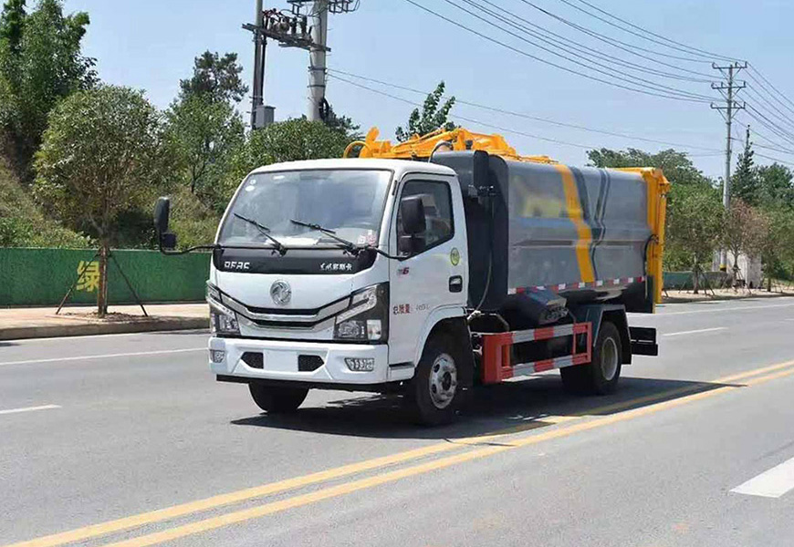 東風多利卡壓縮垃圾車左側(cè)展示圖