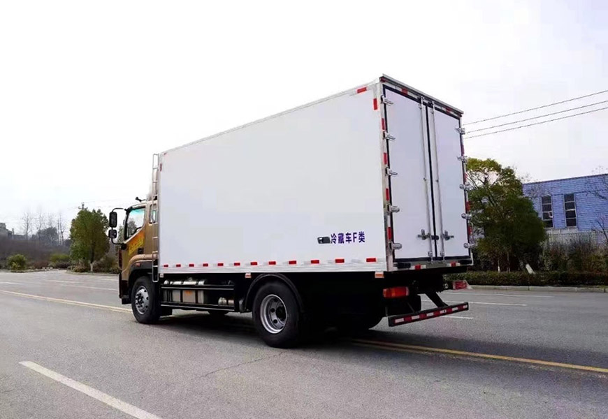 福田奧鈴大黃蜂冷藏車