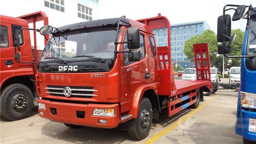 東風(fēng)福瑞卡藍(lán)牌平板車運輸車